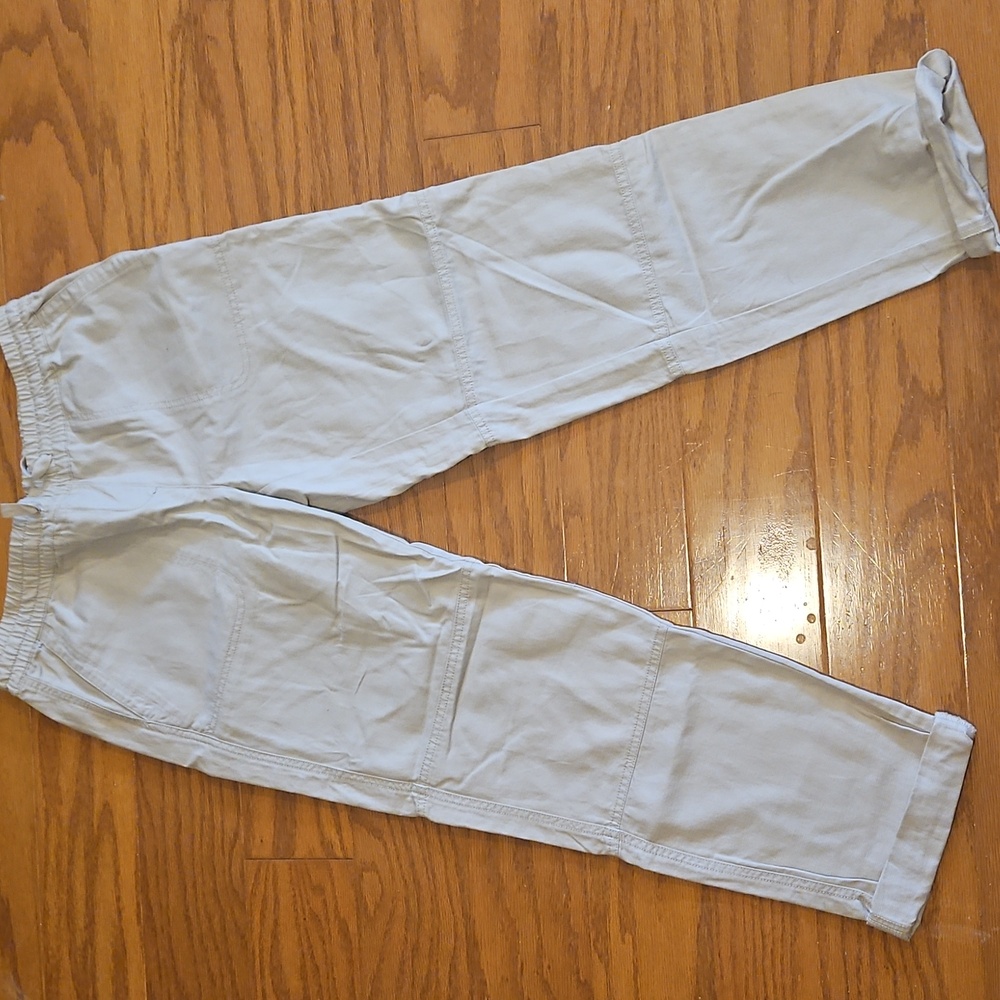 NWT - LOFT Khaki Cropped Pants - Picture 7 of 7